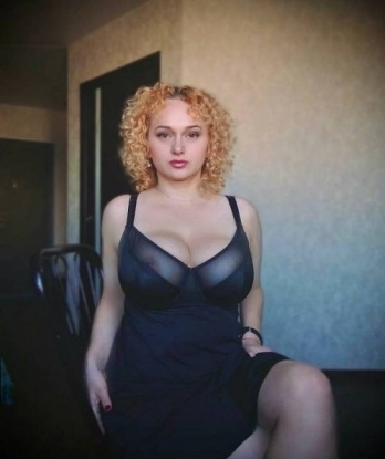 Я нежная и ласковая, но в то же время опытная и изобретательная. Со мной тебе не придется скучать - я знаю, как доставить тебе незабываемое удовольствие.
Мои услуги включают классический и эротический массаж, стриптиз, оральный и классический секс. Я позволю себе играть с твоим телом и удивить тебя своими умениями. Комфорт и конфиденциальность гарантированы.
Также у меня есть отличные отзывы от предыдущих клиентов, которые могут адекватно оценить мои способности и мои чары. Если ты хочешь узнать больше о моей личности и увидеть больше фото, можешь посетить мой профиль на сайте эскорт услуг в Москве.
Живу в самом сердце Москвы и буду рада тебе предложить незабываемые моменты удовольствия. Контакт со мной легко установить и я всегда готова к новым приключениям. Жду тебя, чтобы сделать нашу встречу по-настоящему неординарной. 💋 Алиса